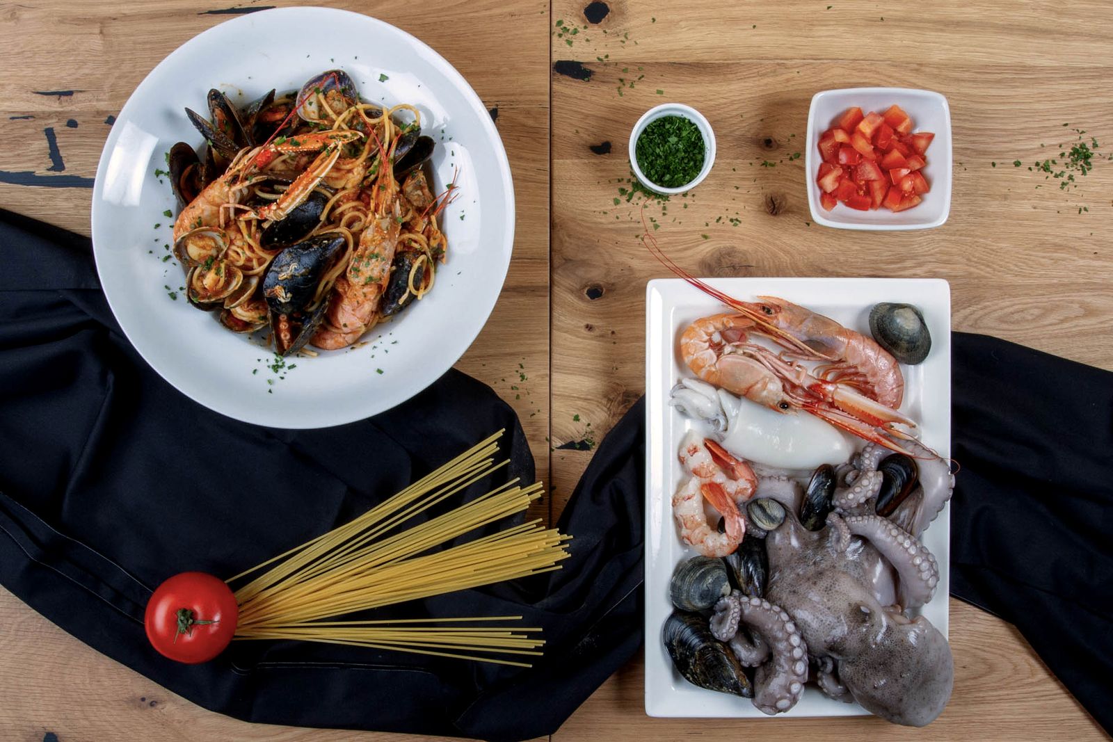 Spaghetti allo scoglio con cozze e scampi